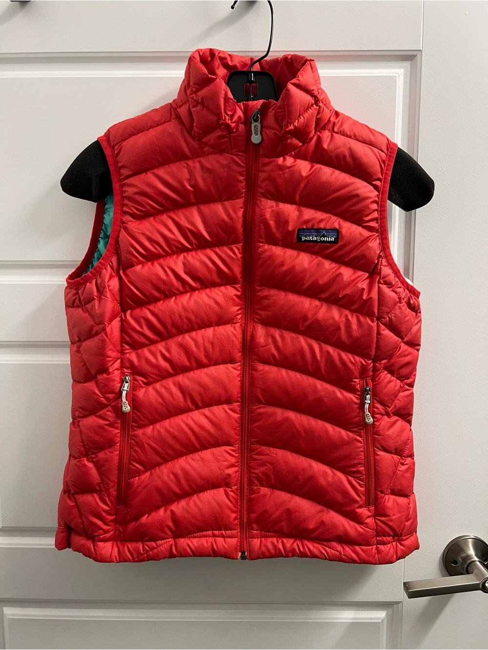 Patagonia Women’s down sweater Red Goose Down Vest Small Puffer Gilet
